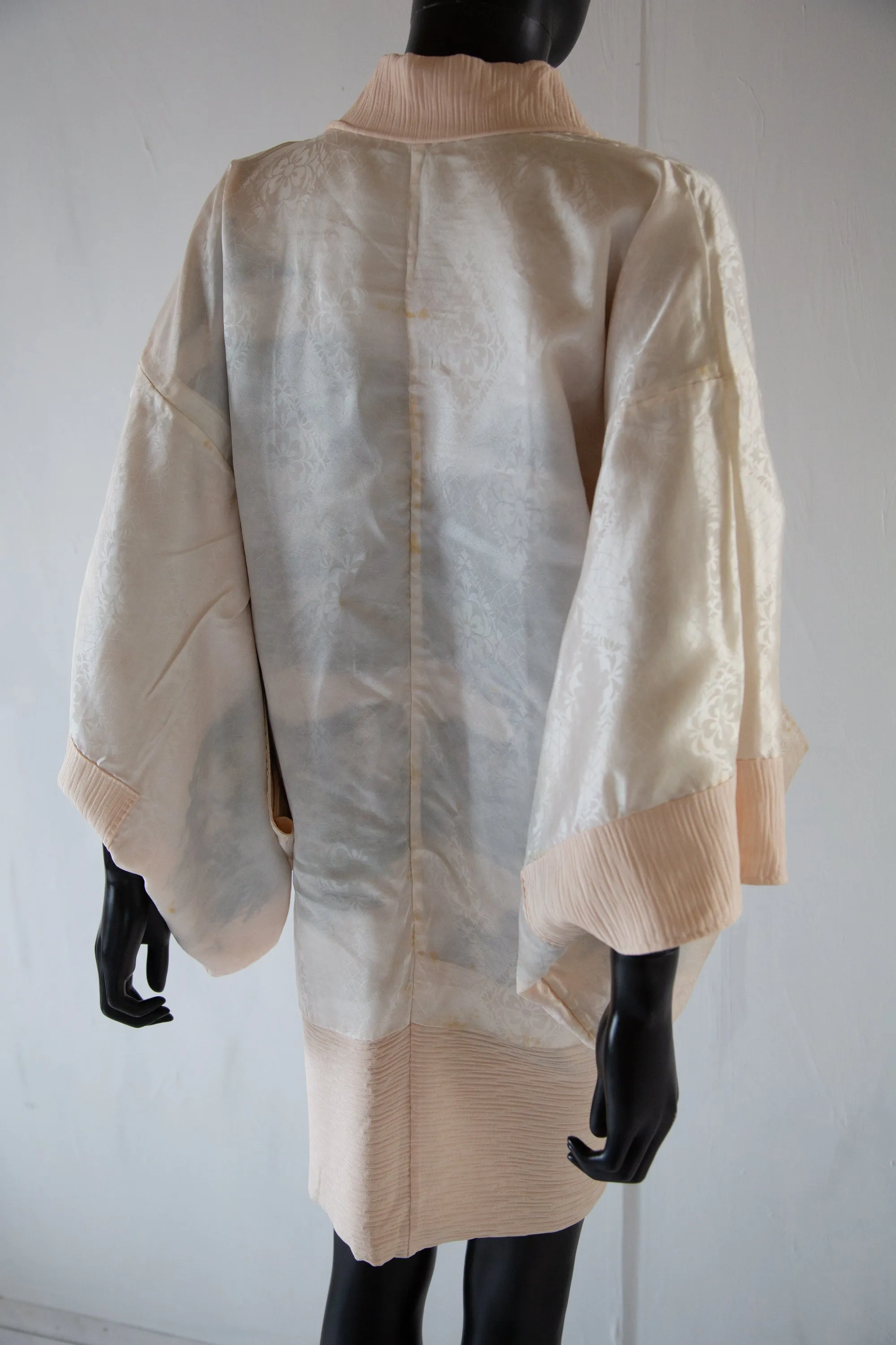 Vintage 1960s Blush Cream Silk Landscape Haori Jacket